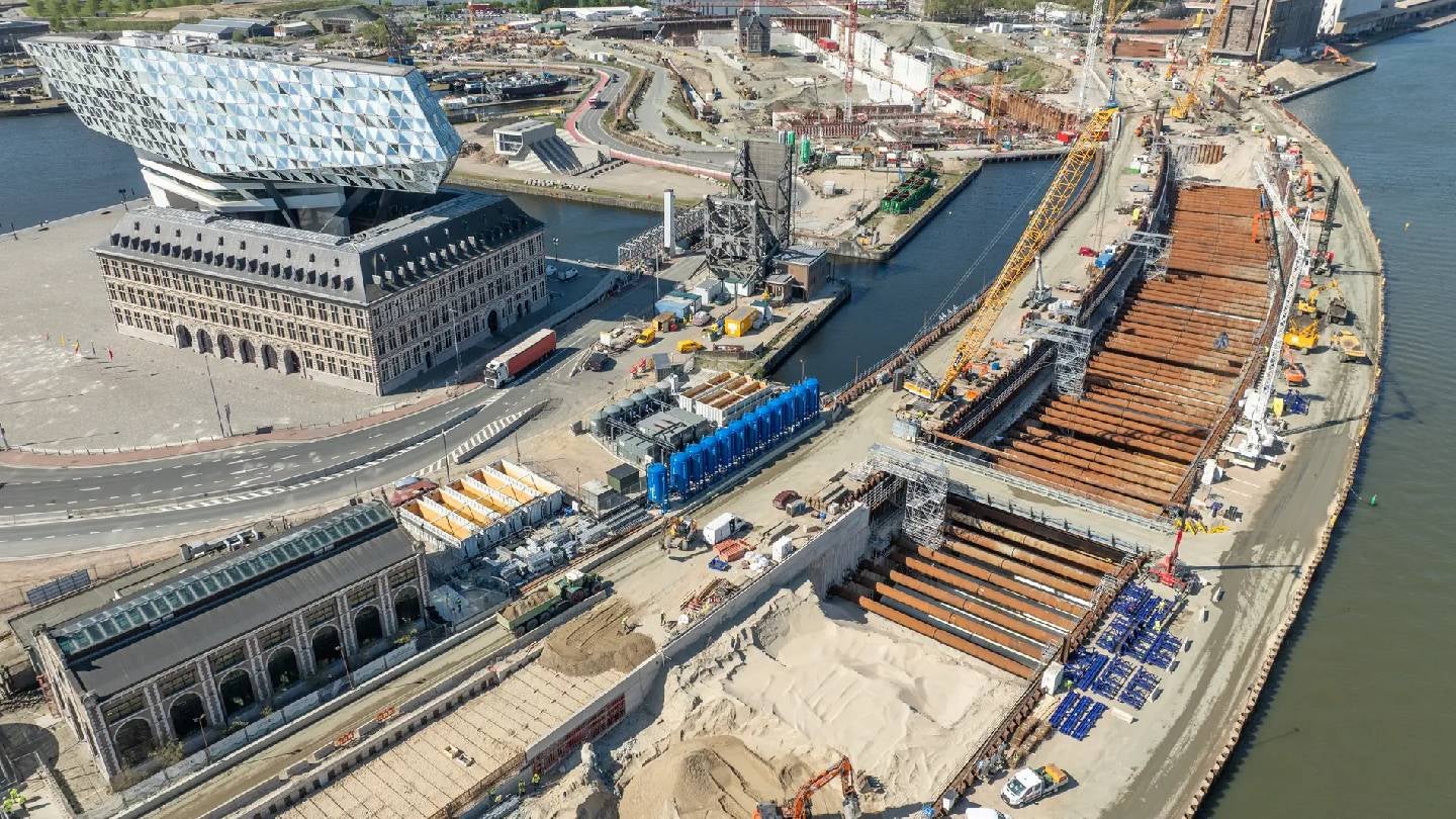 First concrete poured for Antwerp’s Channel Tunnels in Belgium