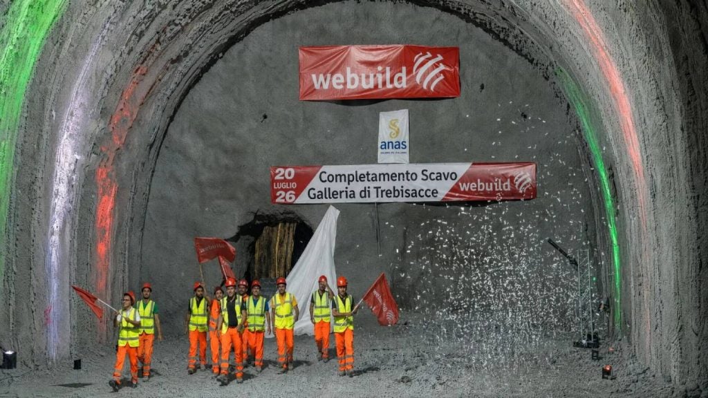 Excavation complete on 3.3km Trebisacce Tunnel in Italy