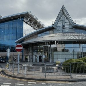 Manchester Airport railway station